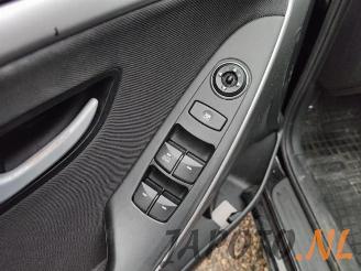 Hyundai I-30 i30 (GDHB5), Hatchback, 2011 1.4 16V picture 16