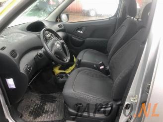 Toyota Yaris-verso Yaris Verso (P2), MPV, 1999 / 2005 1.3 16V picture 11