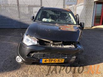 Mitsubishi Outlander Outlander (GF/GG), SUV, 2012 2.0 16V PHEV 4x4 picture 8