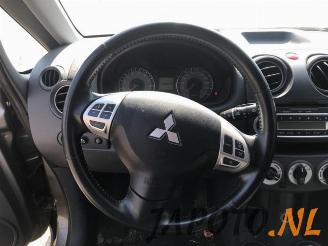 Mitsubishi Colt Colt (Z2/Z3), Hatchback, 2004 / 2012 1.3 16V picture 14