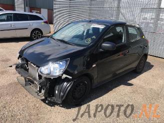 skadebil auto Mitsubishi Space-star Space Star (A0), Hatchback, 2012 1.0 12V 2014/7