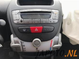 Toyota Aygo Aygo (B10), Hatchback, 2005 / 2014 1.0 12V VVT-i picture 12