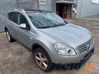 Nissan Qashqai+2  picture 2