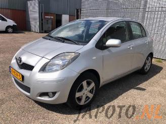 Toyota Yaris Yaris II (P9), Hatchback, 2005 / 2014 1.33 16V Dual VVT-I picture 1