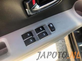 Daihatsu Sirion Sirion 2 (M3), Hatchback, 2005 1.3 16V DVVT picture 11