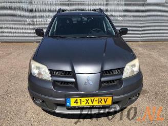 Mitsubishi Outlander Outlander (CU), SUV, 2001 / 2007 2.0 16V 4x2 picture 8