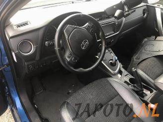 Toyota Auris Auris (E18), Hatchback 5-drs, 2012 / 2019 1.8 16V Hybrid picture 9