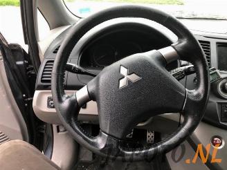 Mitsubishi Grandis Grandis (NA), MPV, 2004 / 2010 2.4 16V MIVEC picture 13