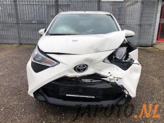 Toyota Aygo Aygo (B40), Hatchback, 2014 1.0 12V VVT-i picture 2