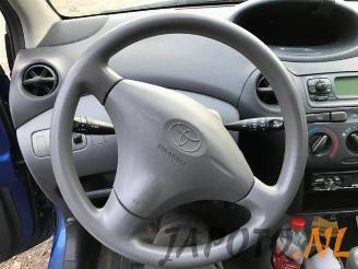 Toyota Yaris Yaris (P1), Hatchback, 1999 / 2005 1.0 16V VVT-i picture 13