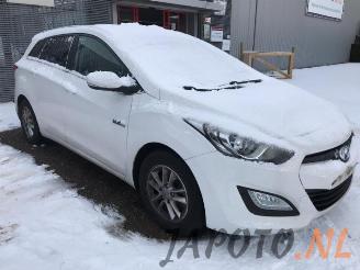 Hyundai I-30 i30 Wagon (GDHF5), Combi, 2012 1.6 GDI Blue 16V picture 7