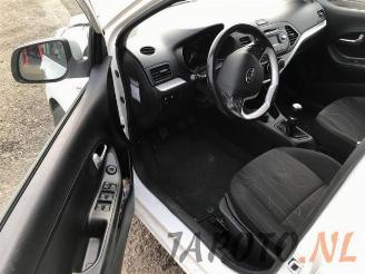 Kia Picanto Picanto (TA), Hatchback, 2011 / 2017 1.0 12V picture 9