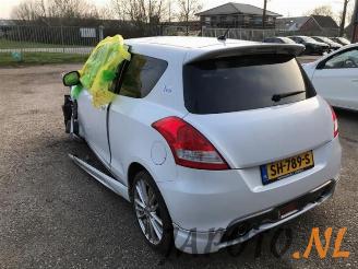 Suzuki Swift Swift (ZA/ZC/ZD), Hatchback, 2010 / 2017 1.6 Sport VVT 16V picture 4