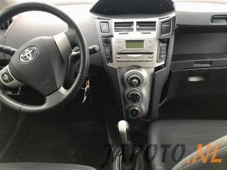Toyota Yaris Yaris II (P9), Hatchback, 2005 / 2014 1.3 16V VVT-i picture 7