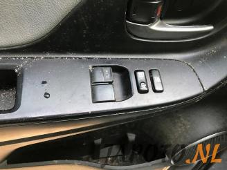 Toyota Yaris Yaris III (P13), Hatchback, 2010 / 2020 1.0 12V VVT-i picture 10