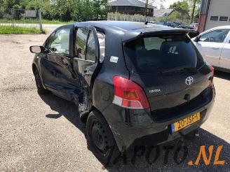 Toyota Yaris Yaris II (P9), Hatchback, 2005 / 2014 1.33 16V Dual VVT-I picture 5