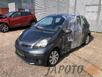 Uttjänta bilar auto Toyota Aygo Aygo (B10), Hatchback, 2005 / 2014 1.0 12V VVT-i 2013/10