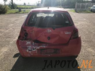 Toyota Yaris Yaris II (P9), Hatchback, 2005 / 2014 1.0 12V VVT-i picture 4