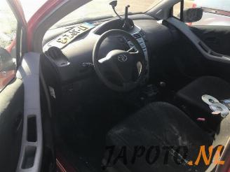 Toyota Yaris Yaris II (P9), Hatchback, 2005 / 2014 1.0 12V VVT-i picture 10