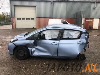 Toyota Yaris Yaris III (P13), Hatchback, 2010 / 2020 1.5 16V Hybrid picture 2