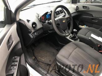 Chevrolet Aveo Aveo (300), Hatchback, 2006 / 2015 1.2 16V picture 14