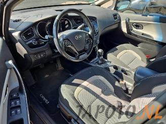 Kia Cee d Cee'd (JDB5), Hatchback 5-drs, 2012 / 2018 1.6 CRDi 16V VGT picture 14