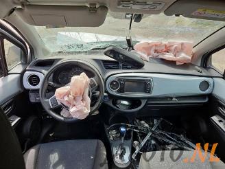 Toyota Yaris Yaris III (P13), Hatchback, 2010 / 2020 1.5 16V Hybrid picture 9