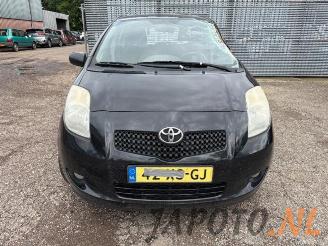 Toyota Yaris Yaris II (P9), Hatchback, 2005 / 2014 1.3 16V VVT-i picture 7