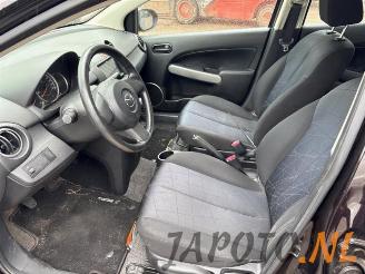 Mazda 2 2 (DE), Hatchback, 2007 / 2015 1.3 16V S-VT picture 14