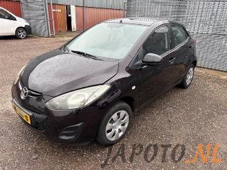 Vrakbiler auto Mazda 2 2 (DE), Hatchback, 2007 / 2015 1.3 16V S-VT 2012/3