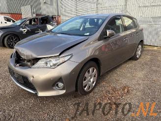 Vrakbiler auto Toyota Auris Auris (E18), Hatchback 5-drs, 2012 / 2019 1.6 Dual VVT-i 16V 2013/1