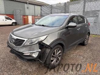 Coche siniestrado Kia Sportage Sportage (SL), Terreinwagen, 2010 / 2016 2.0 CVVT 16V 4x2 2011/2