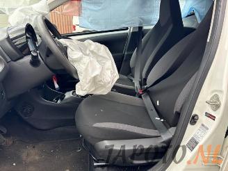 Toyota Aygo Aygo (B40), Hatchback, 2014 1.0 12V VVT-i picture 10