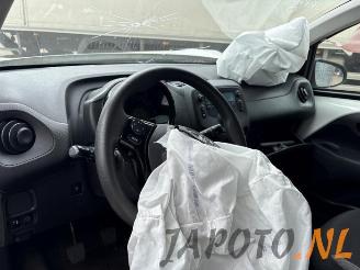 Toyota Aygo Aygo (B40), Hatchback, 2014 1.0 12V VVT-i picture 9
