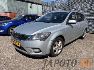 Uttjänta bilar auto Kia Cee d Cee'd Sporty Wagon (EDF), Combi, 2007 / 2012 1.4 16V 2010/5