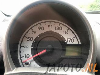 Toyota Aygo Aygo (B10), Hatchback, 2005 / 2014 1.0 12V VVT-i picture 11