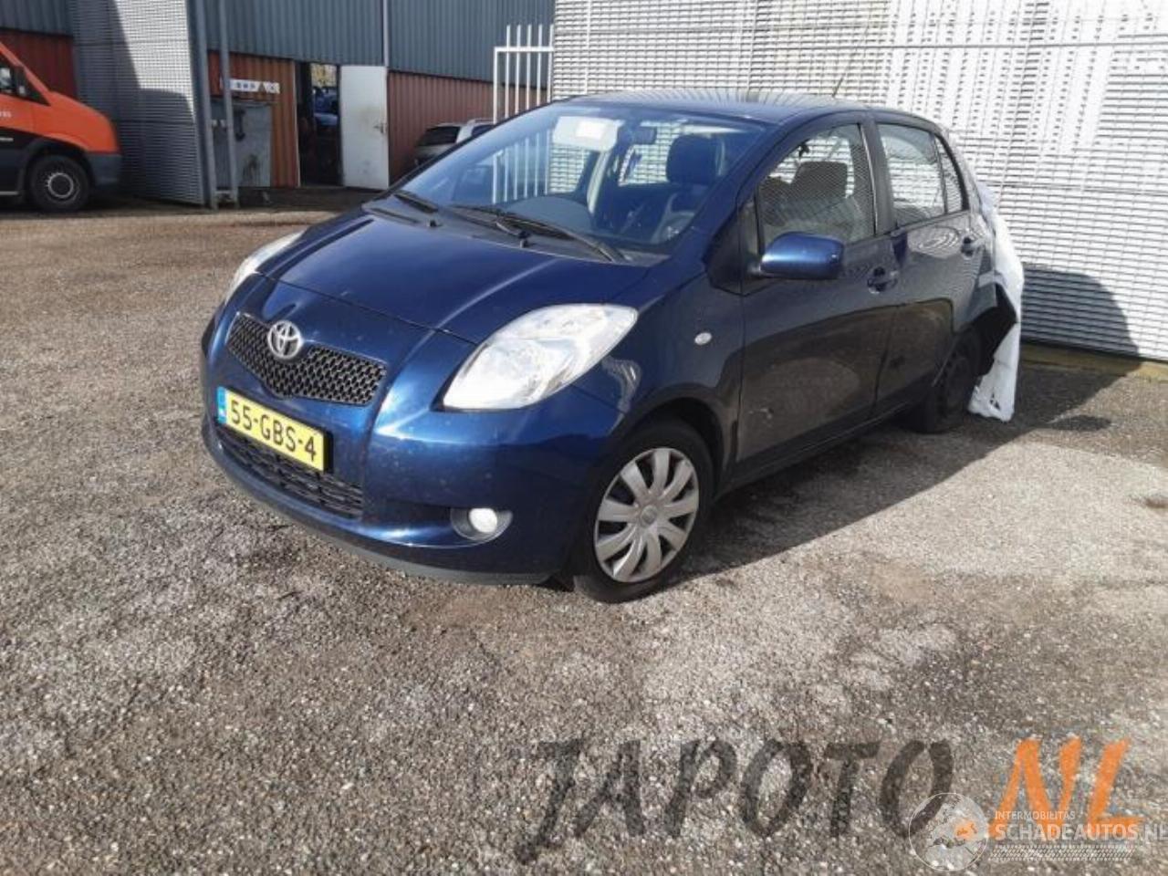 Toyota Yaris Yaris II (P9), Hatchback, 2005 / 2014 1.3 16V VVT-i
