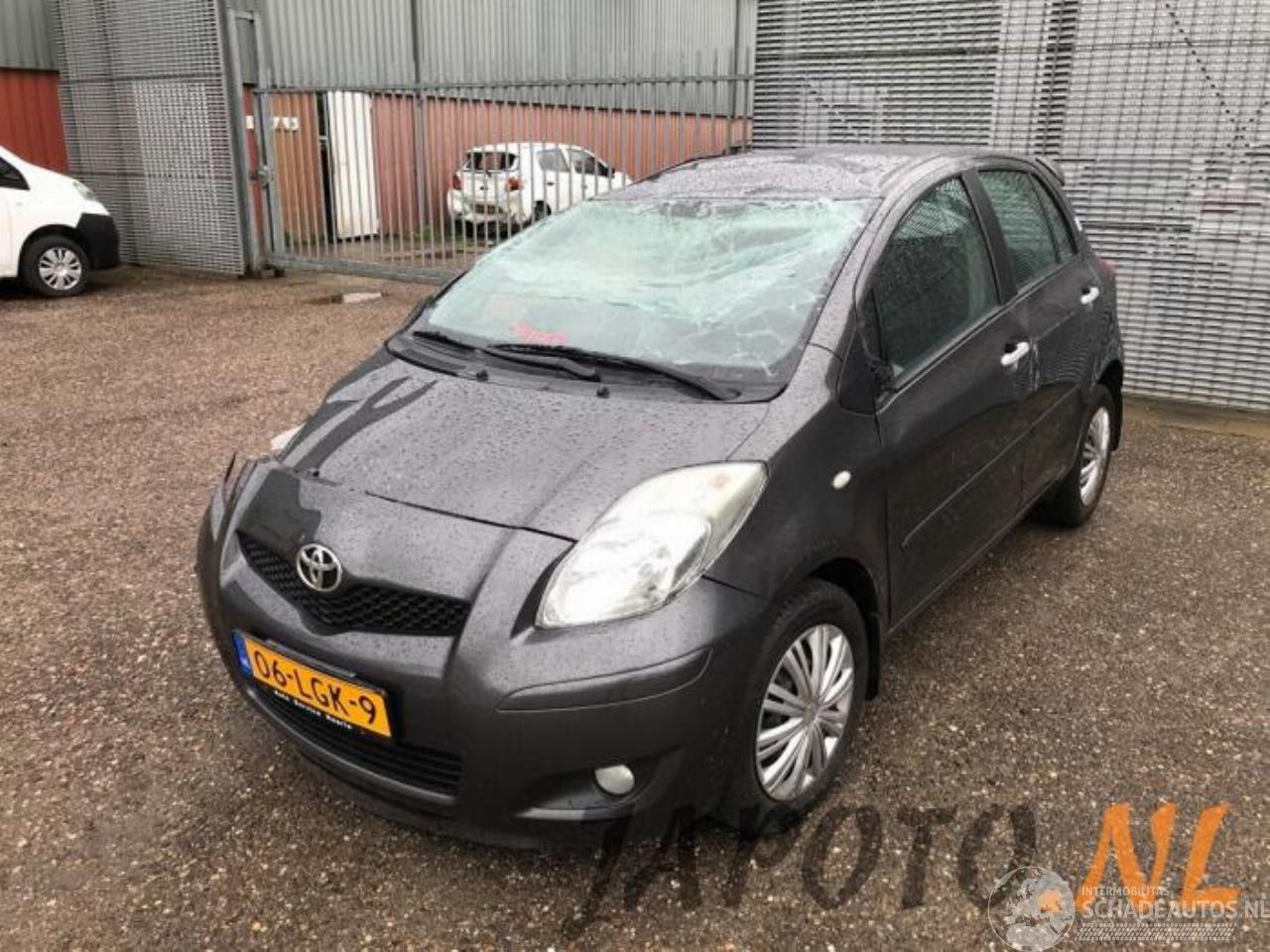 Toyota Yaris Yaris II (P9), Hatchback, 2005 / 2014 1.33 16V Dual VVT-I