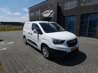 Opel Combo 1.5D L1H1 EDITION SCHADEVRIJ!!! picture 2