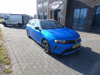 Opel Astra SPORTS TOURER 1.2 Bns Elegance picture 2