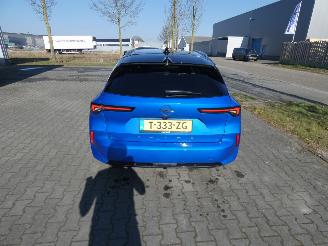 Opel Astra SPORTS TOURER 1.2 Bns Elegance picture 4