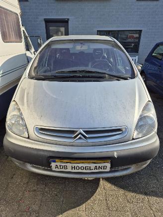 Purkuautot passenger cars Citroën Xsara-picasso (CH) MPV 2.0 16V (EW10J4(RFN)) [100kW] 2003/1