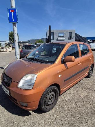 Kia Picanto (BA) Hatchback 1.0 12V (G4HE) [45kW] picture 3