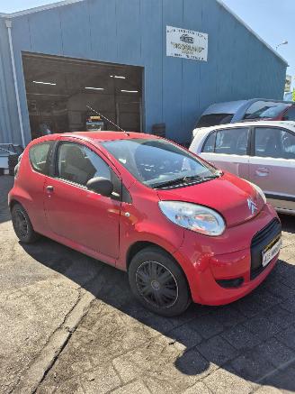 Citroën C1 Hatchback 1.0 12V (1KR-FE(CFB)) [50kW] 5-BAK picture 2