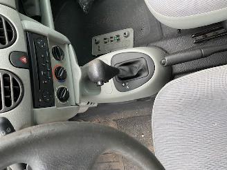 Renault Kangoo (KC) MPV 1.4 (E7J-634) [55kW] AUTOMAAT picture 5