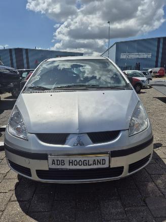 Coche siniestrado Mitsubishi Colt (Z2/Z3) Hatchback 1.1 12V (3A91) [55kW] 5-BAK 2007/1