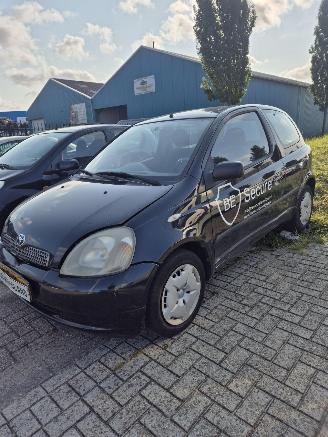 Toyota Yaris (P1) Hatchback 1.3 16V VVT-i (2NZFE) [63kW] 5-BAK picture 2