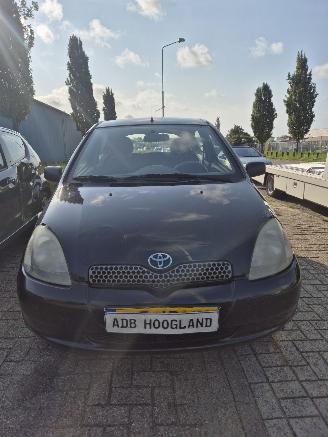 Uttjänta bilar auto Toyota Yaris (P1) Hatchback 1.3 16V VVT-i (2NZFE) [63kW] 5-BAK 2002/1