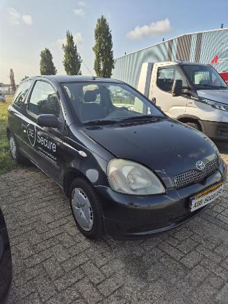 Toyota Yaris (P1) Hatchback 1.3 16V VVT-i (2NZFE) [63kW] 5-BAK picture 3