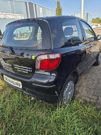 Toyota Yaris (P1) Hatchback 1.3 16V VVT-i (2NZFE) [63kW] 5-BAK picture 4